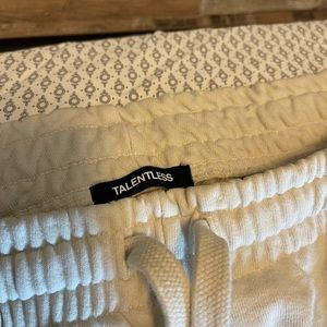 Woman’s talentless jogger suit